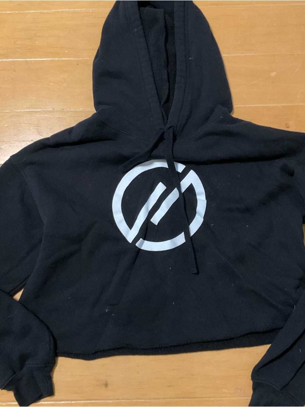 Black Cropped HYLO FITNESS Hoodie with White Circular Logo